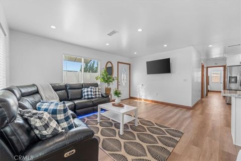 Photo of 707 N Park Ave, Covina, CA 91723 (MLS # CV26074581)