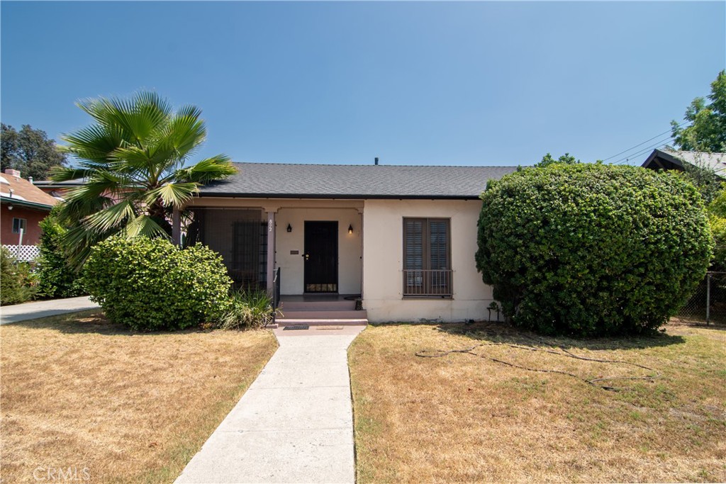 Prime Pasadena Triplex with Exceptional Upside Potential
Welcome to this charming Pasadena triplex, offering three spacious 1-bedroom, 1-bathroom units—perfect for investors or owner-occupants. Set on an expansive 11,511 sq ft lot, this property provides ample outdoor space and future development possibilities.
Inside, you’ll find refinished original hardwood floors, updated plumbing, and a newer roof, blending classic character with modern improvements. This property can be owner occupied or used as rental income.
Additional features include a 2 single car garages and generous off-street parking. Located in a sought-after Pasadena neighborhood, this property offers excellent rental upside with room to expand, add ADUs, or simply enjoy the lush space. Conveniently located next to shopping, dining, and transportation.
Whether you’re looking to expand your portfolio or secure a property with room to grow, this triplex is an outstanding opportunity.