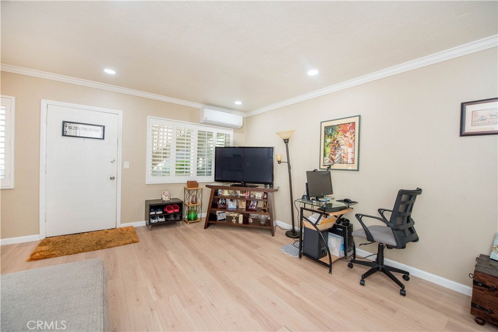611 S La Veta Park Circle CI119