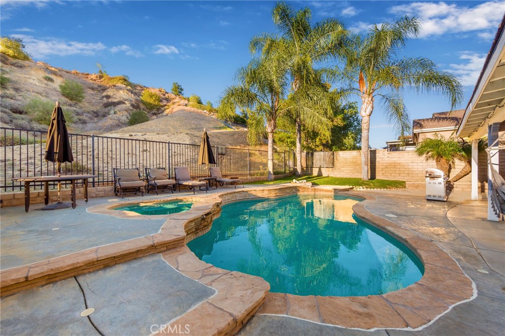 Cambridge Collection (CAMBC) - Residential