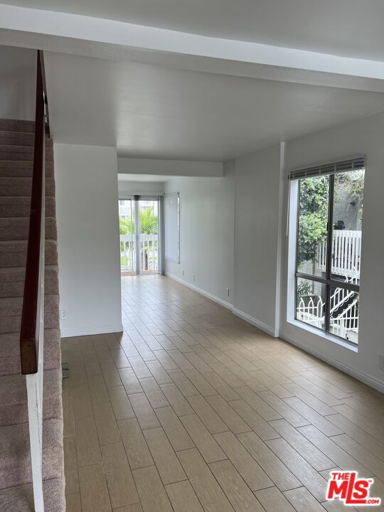 233 S Ventura Road 141