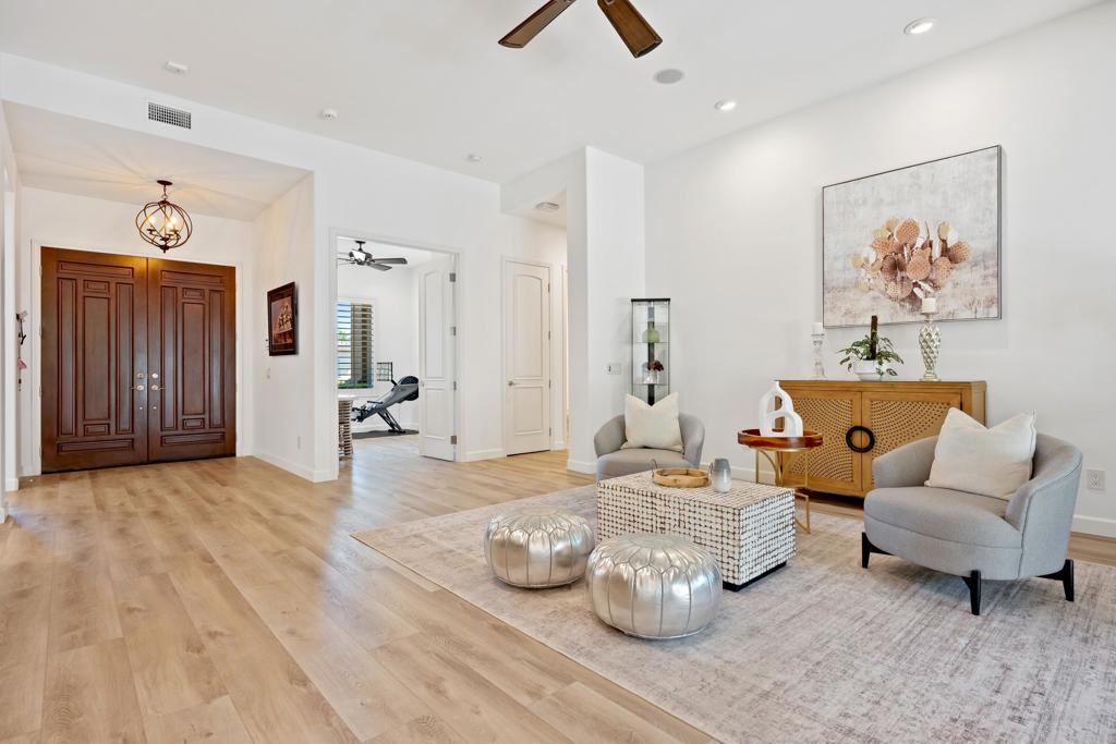 7 Hillcrest Drive