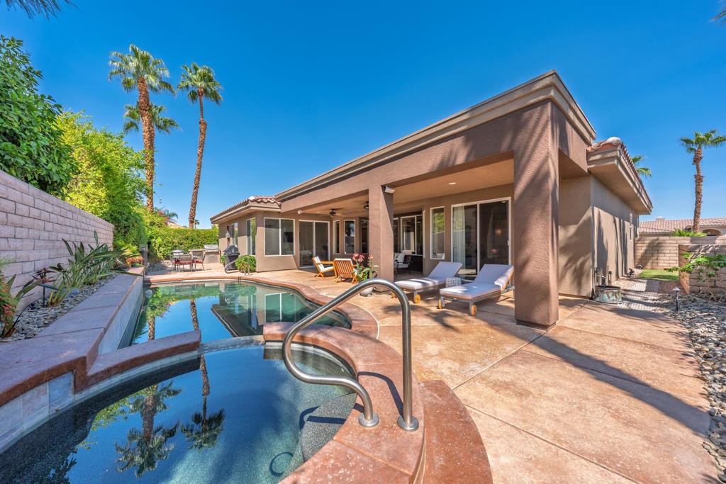 7 Hillcrest Drive