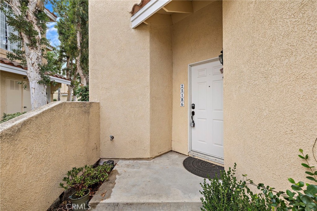 Del Prado Builder I (DP) - Residential Lease