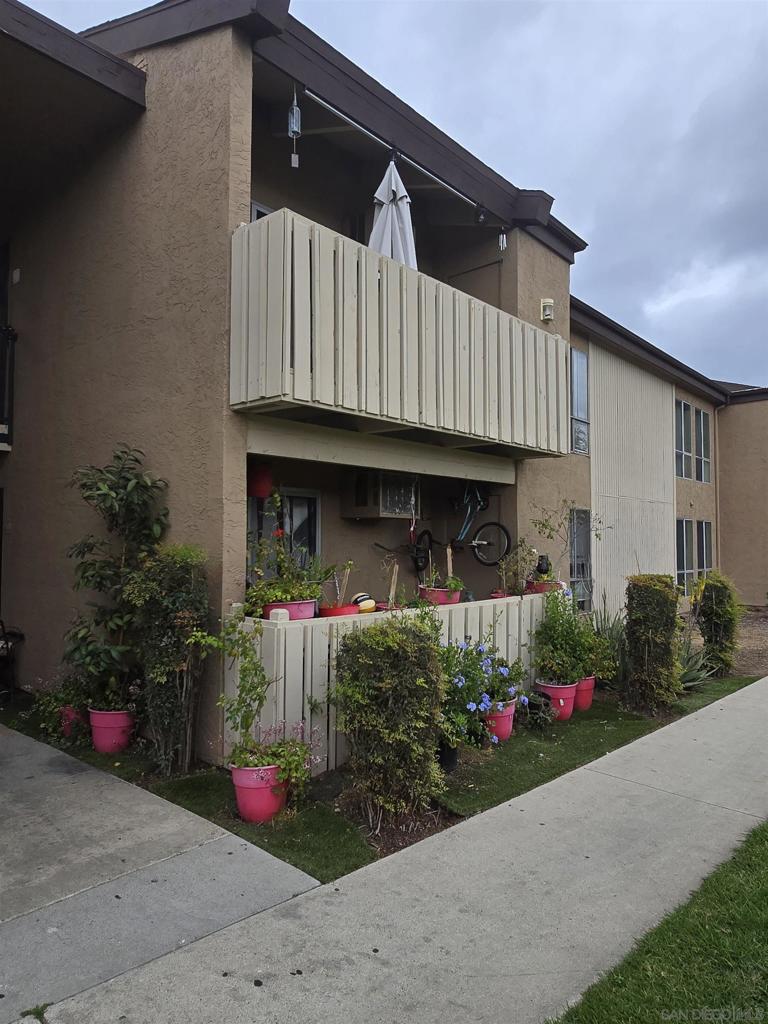 1050 Rock Springs Rd 240