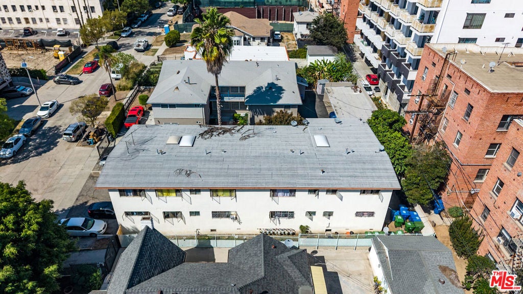 736 Gramercy Drive