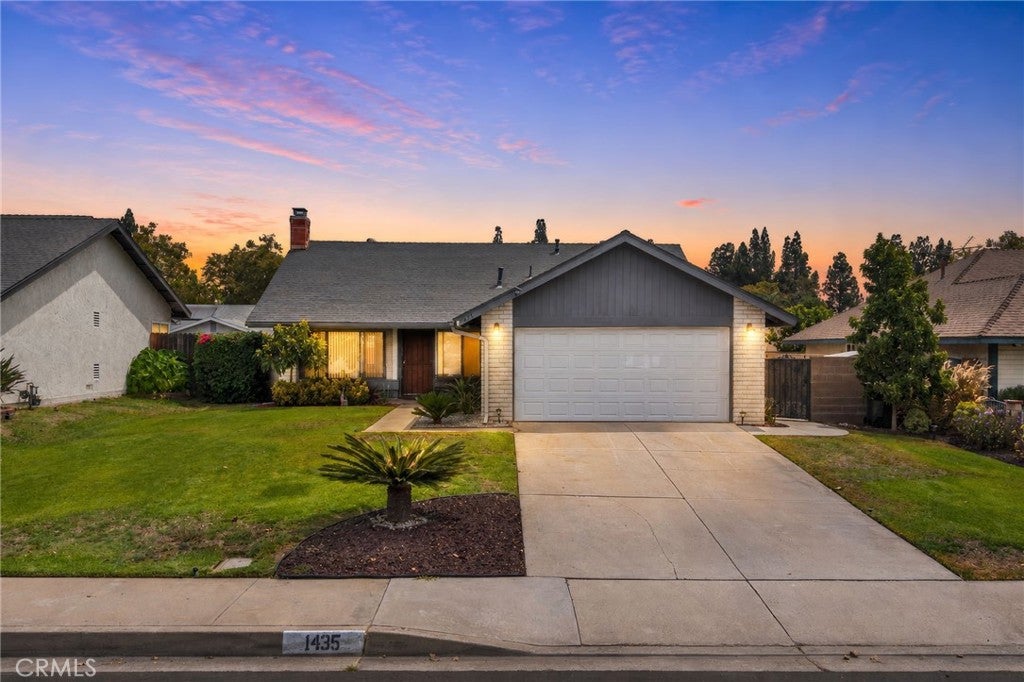 1435 S Magnolia Avenue
