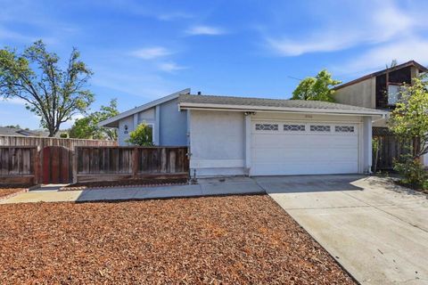 Photo of 2186 Bikini Avenue, San Jose, CA 95122 (MLS # ML82041371)