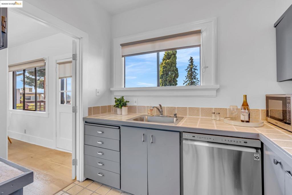 SOUTH BERKELEY - Residential