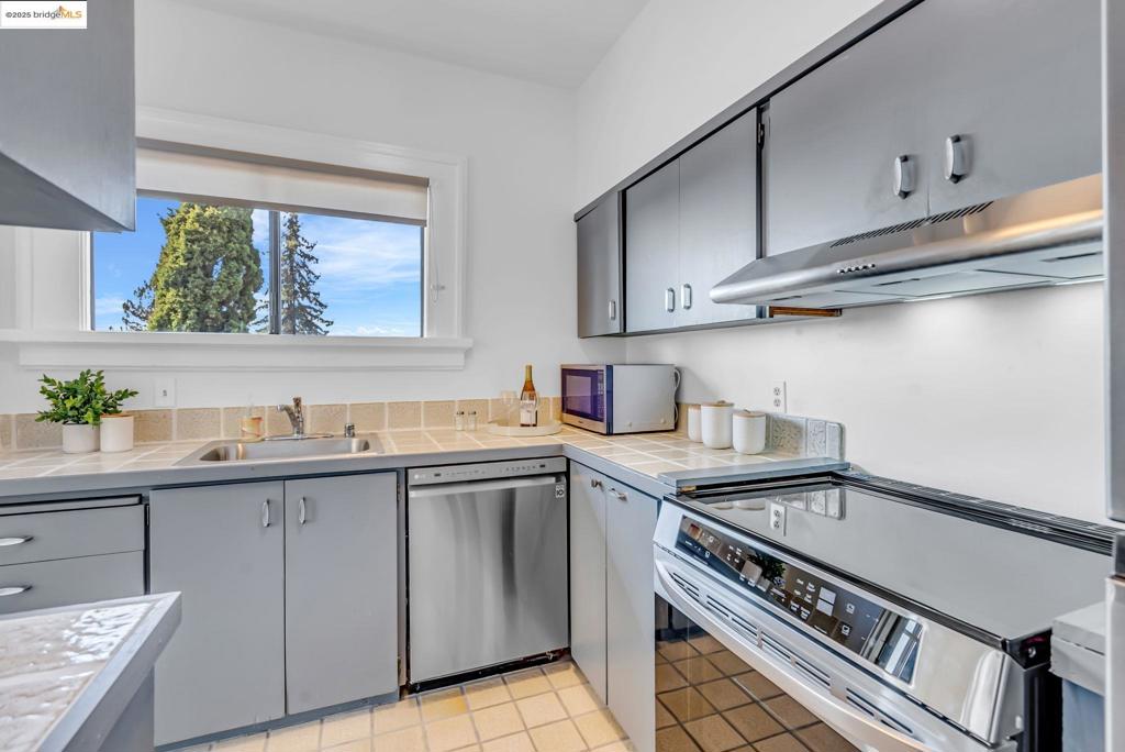 SOUTH BERKELEY - Residential