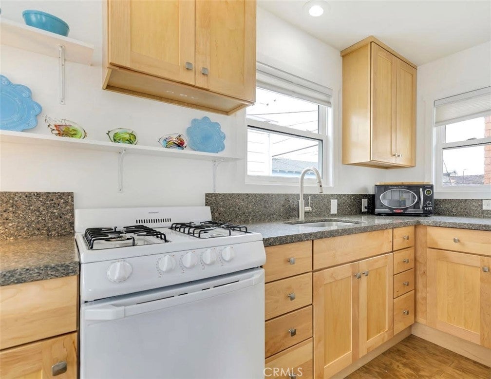 117 Amethyst Ave 1/2