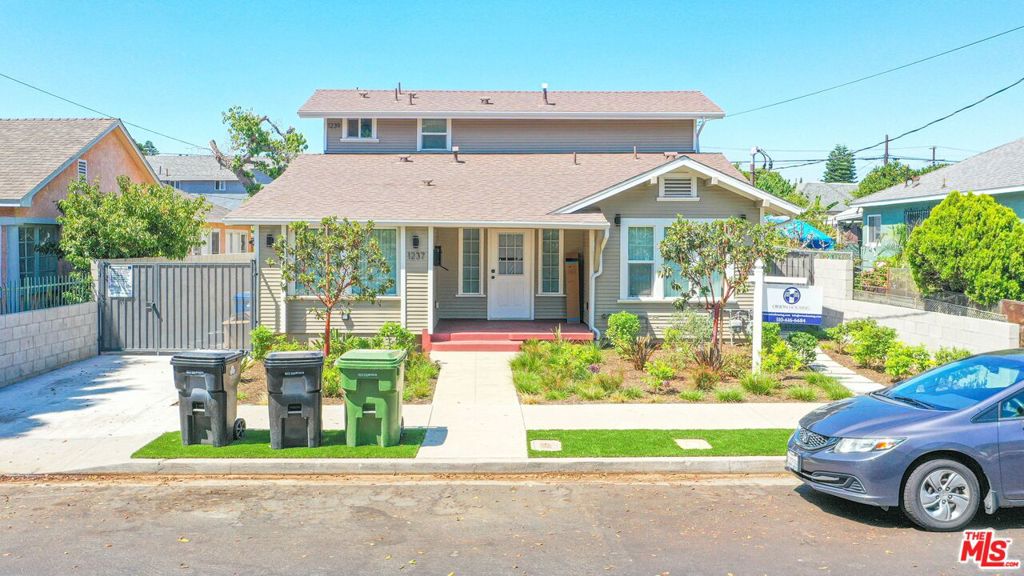 1237 W 25th Street