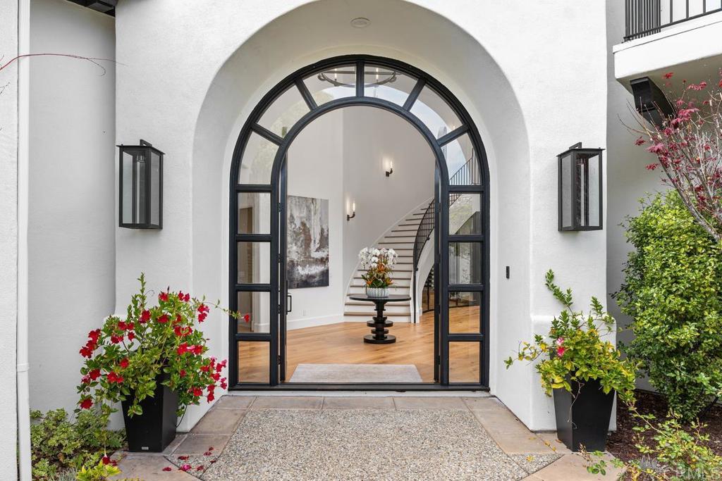 5810 Meadows Del Mar