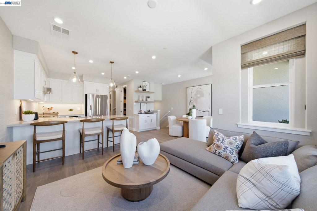 148 Tulare Court