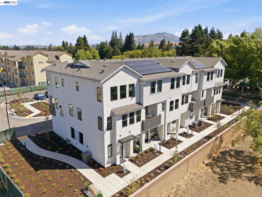 148 Tulare Court