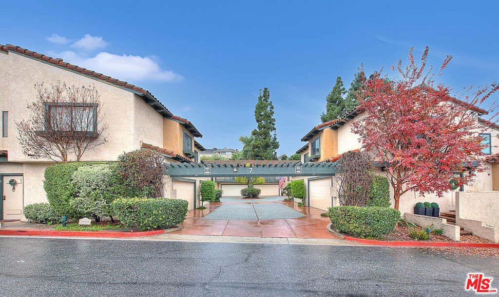 28521 Vista Madera