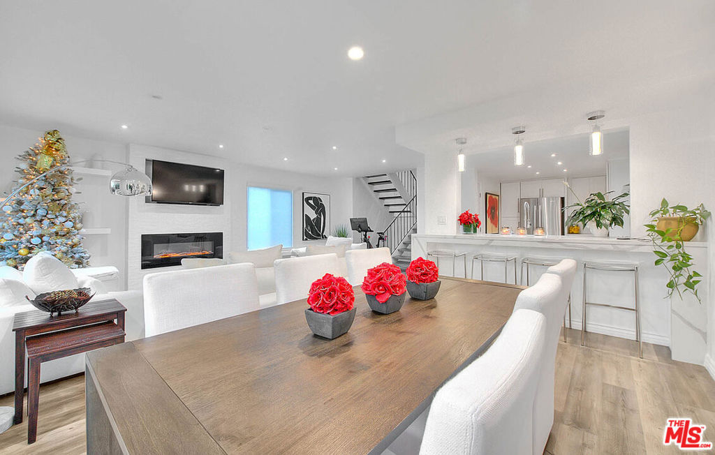 28521 Vista Madera