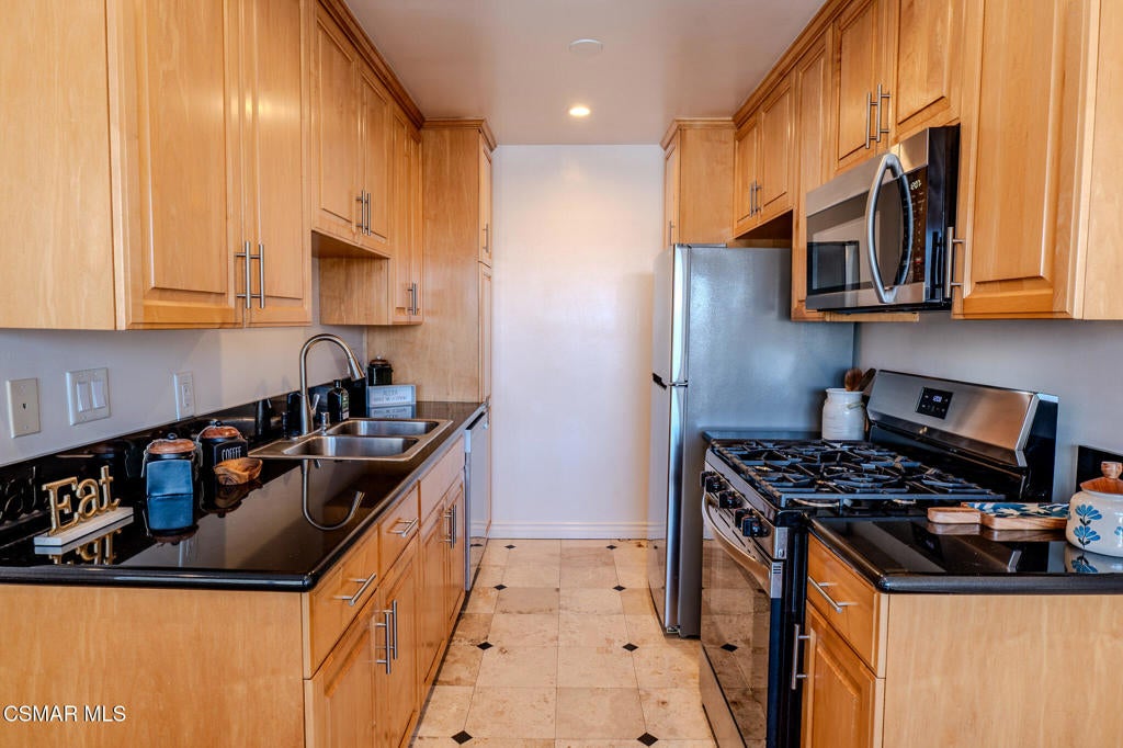 1021 5th Street 206