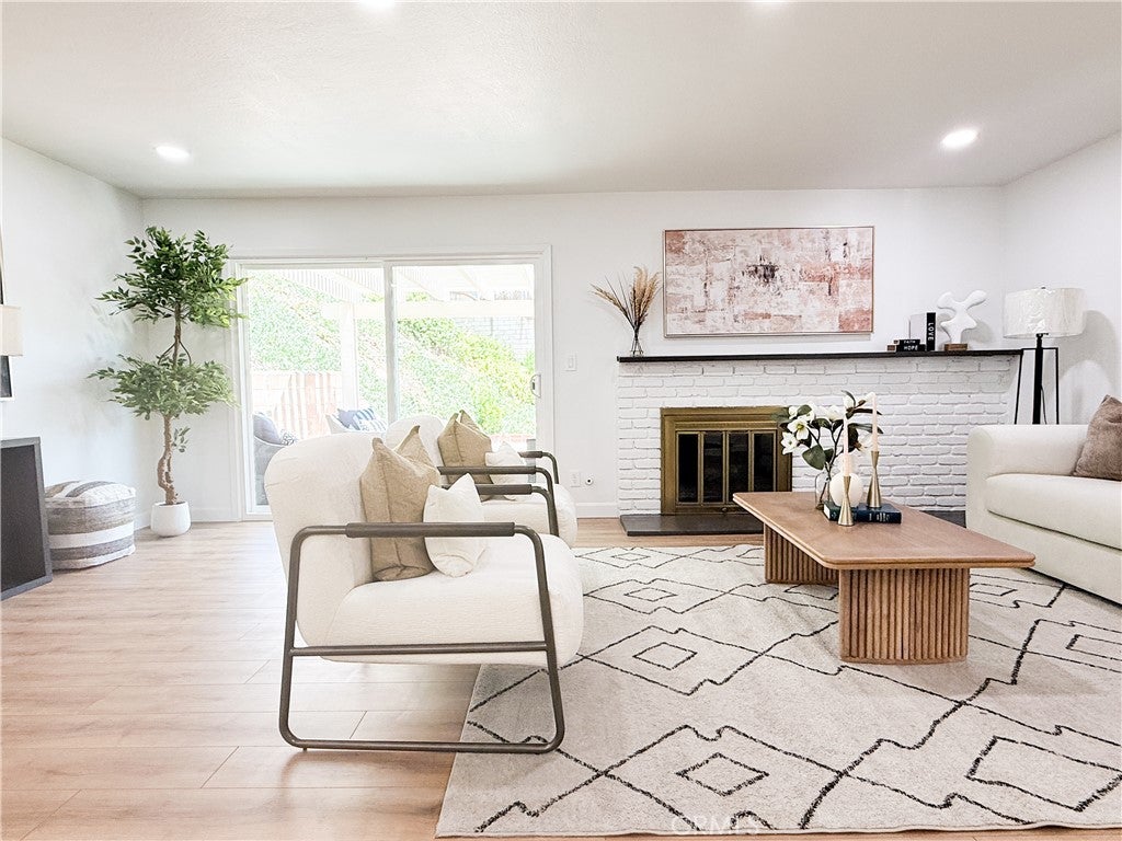24020 Prospect Valley