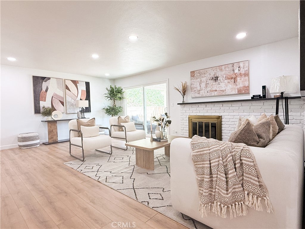 24020 Prospect Valley