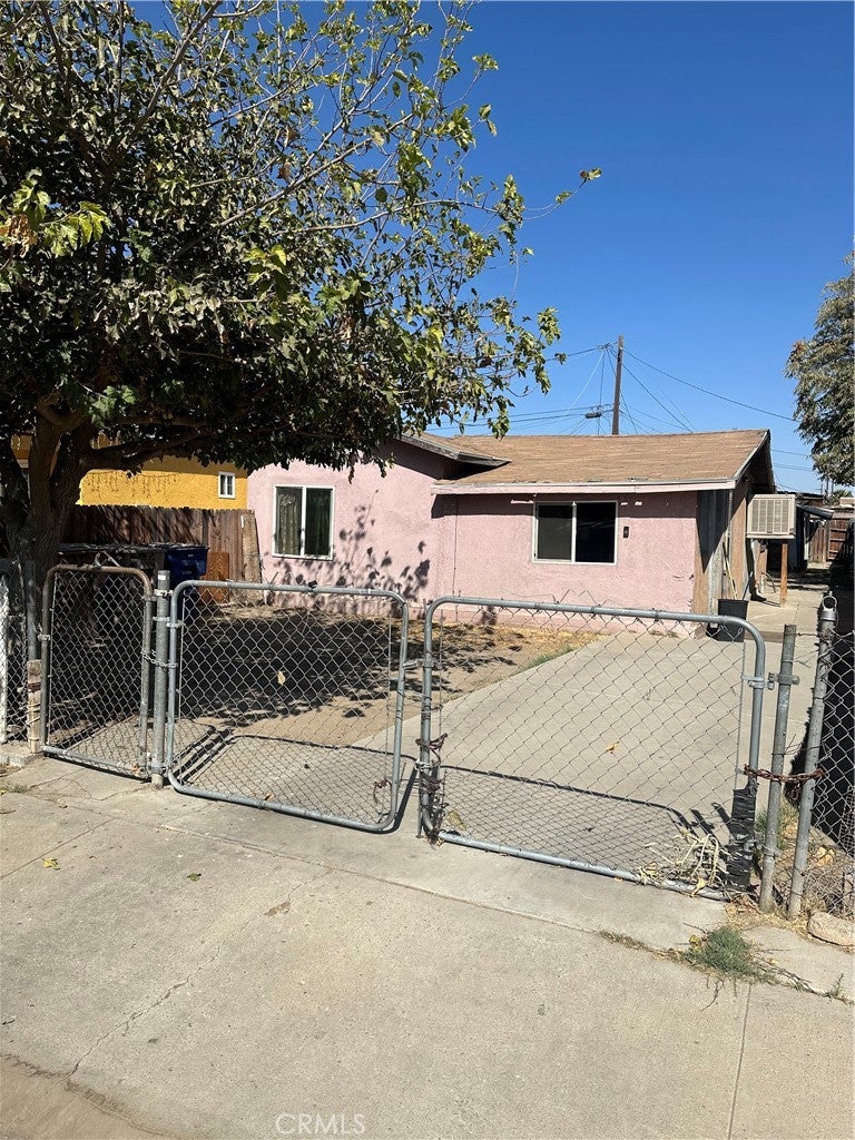 226 E 7th