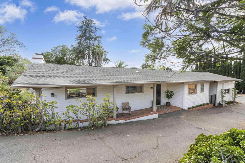 2410 Alta Vista Dr