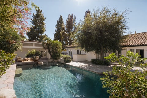 Photo of 8202 Rhea Avenue, Reseda, CA 91335 (MLS # SR26217513)