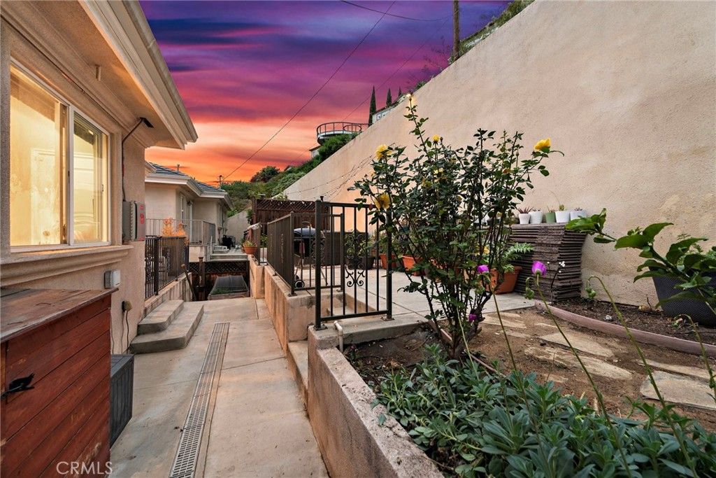 listing image 130721458602461608576