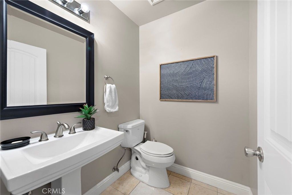 listing image 130726726125896079655