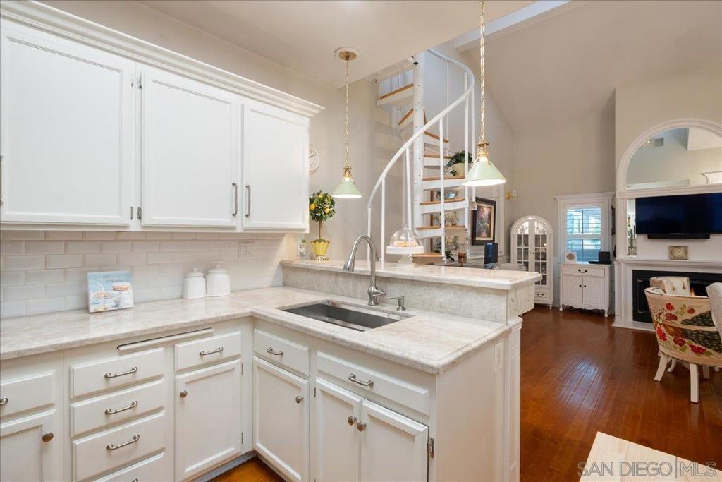 7274 Shoreline Drive 116