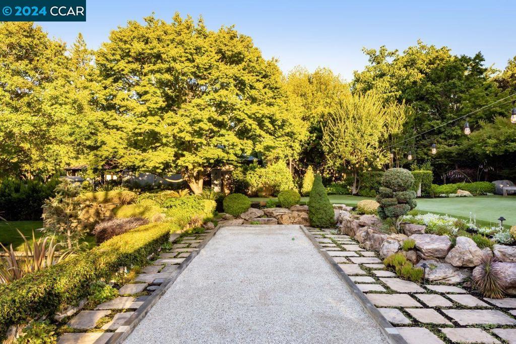 HAPPY VALLEY - Residential