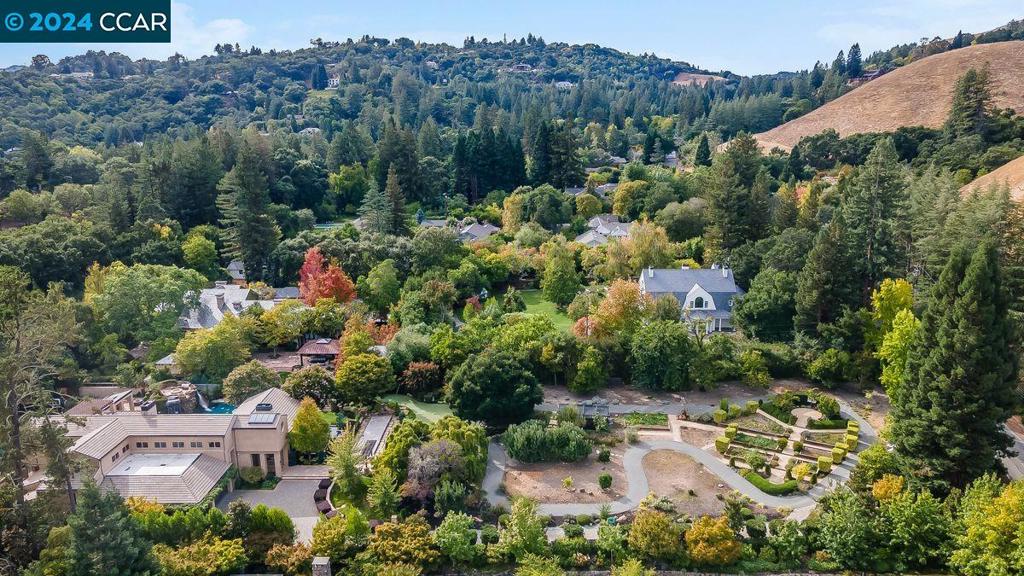 HAPPY VALLEY - Residential