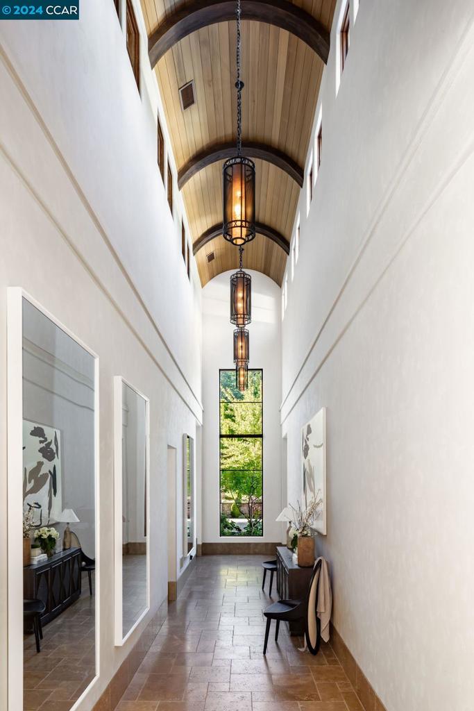 HAPPY VALLEY - Residential