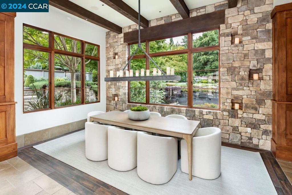 HAPPY VALLEY - Residential