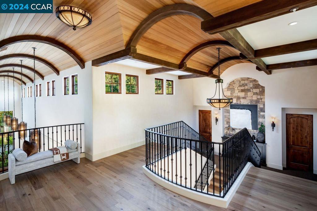 HAPPY VALLEY - Residential