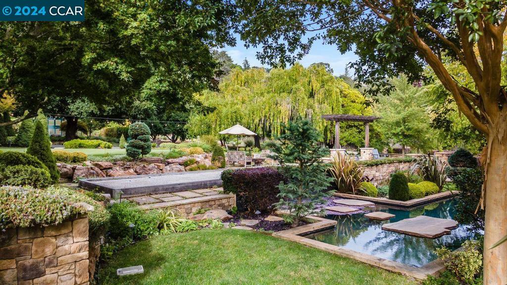 HAPPY VALLEY - Residential