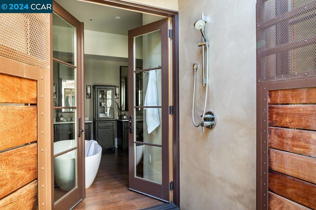 HAPPY VALLEY - Residential