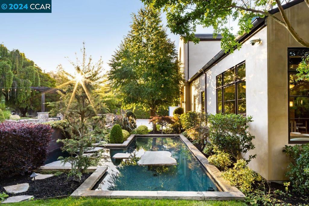 HAPPY VALLEY - Residential