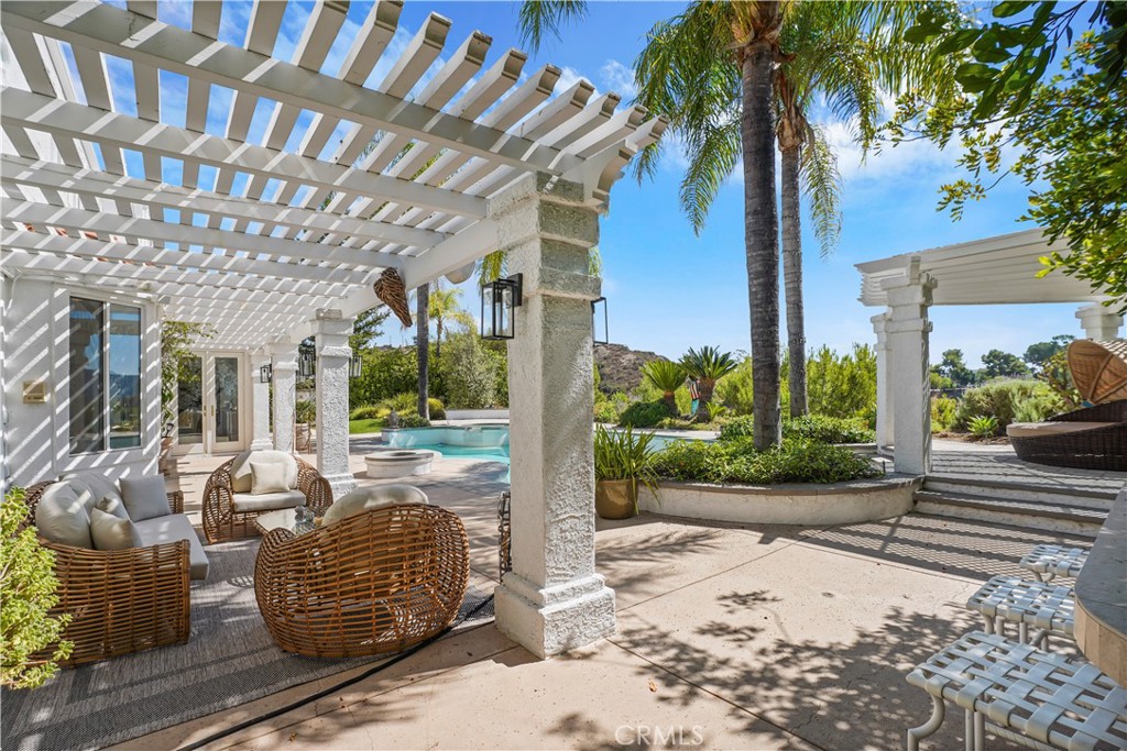 Properties 2 3314 Van Allen Place