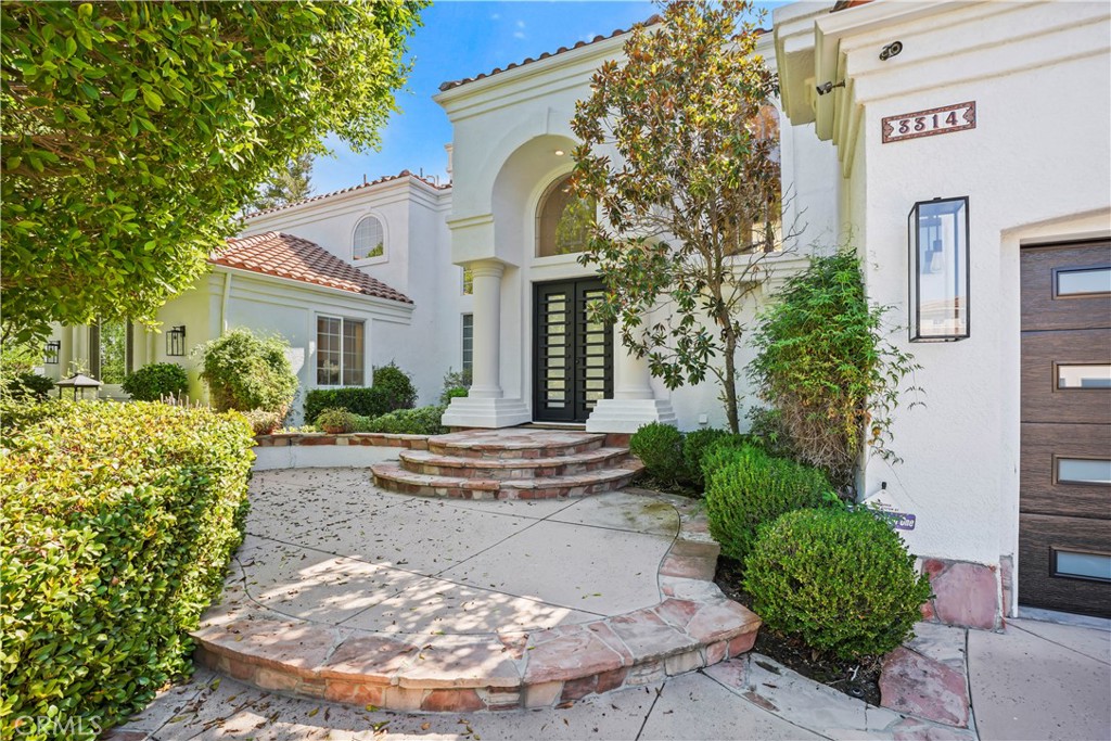 Properties 3 3314 Van Allen Place