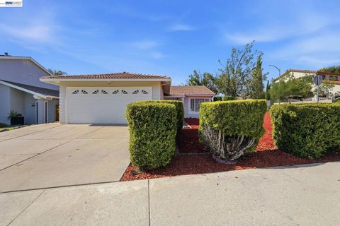 Photo of 3119 Apperson Ridge Dr DR, San Jose, CA 95148 (MLS # 41133805)