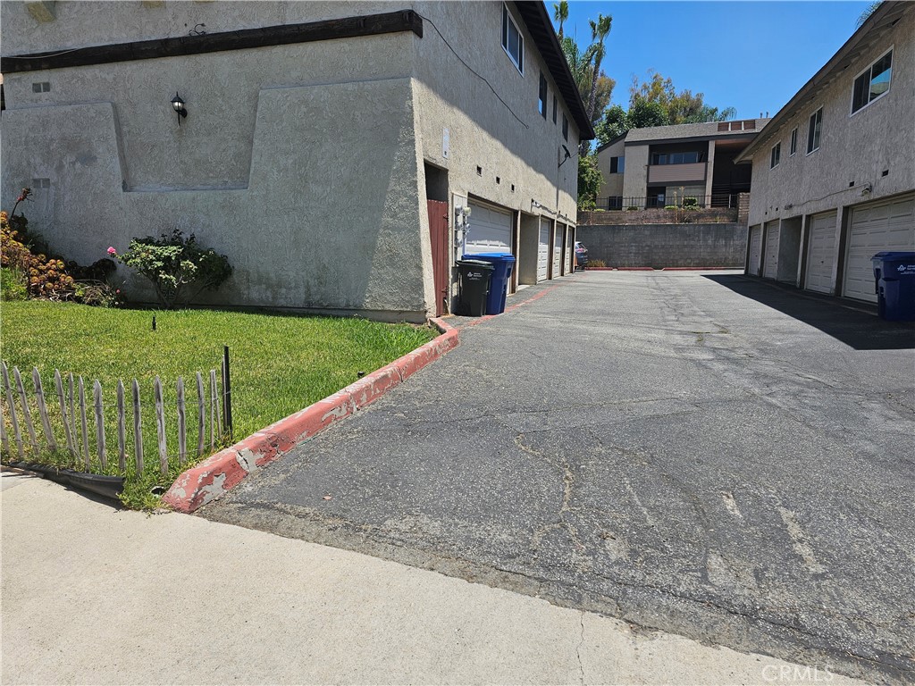 2430 S Ridgewood