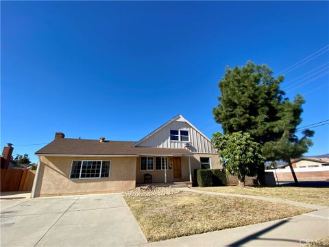 Photo of 875 N Garsden AVE, Covina, CA 91724 (MLS # WS26197407)