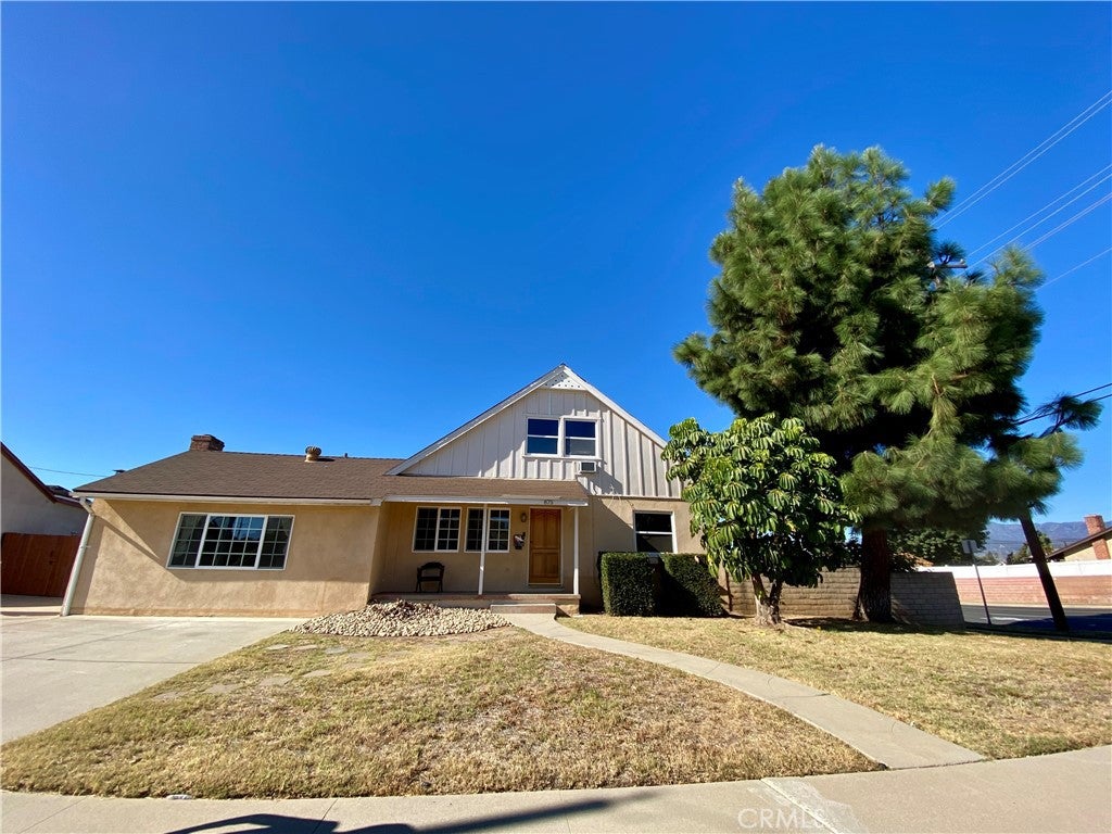 875 N Garsden