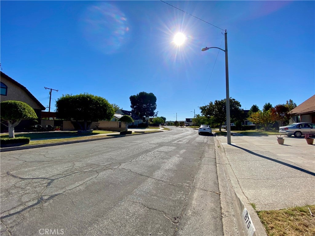 875 N Garsden