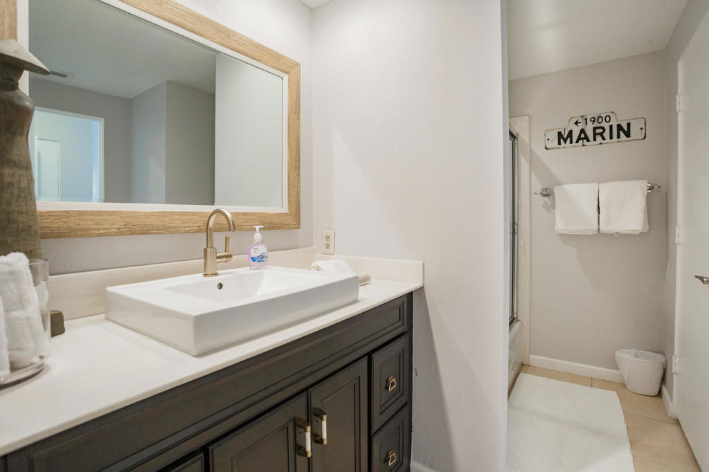 Tamarisk C.C. - Residential Lease