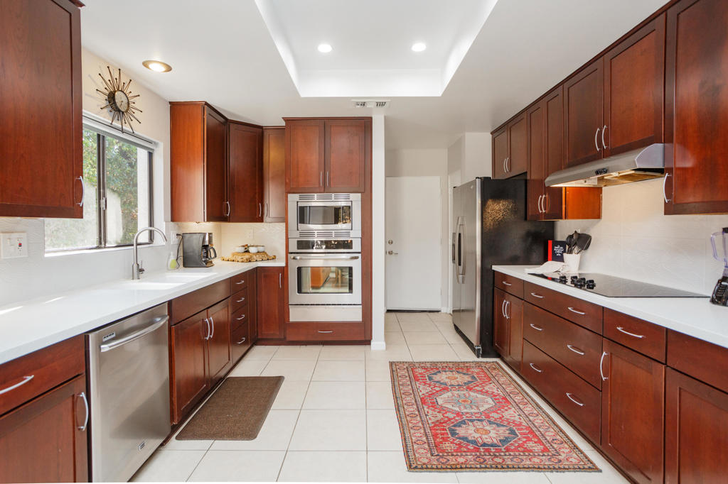 Tamarisk C.C. - Residential Lease