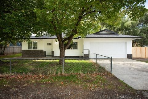 Photo of 1277 14th St, Oroville, CA 95965 (MLS # OR26068945)