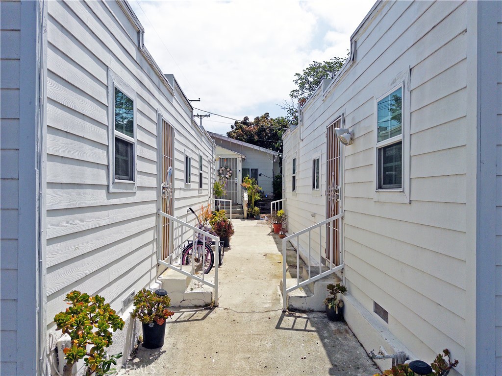 20414 Kenwood