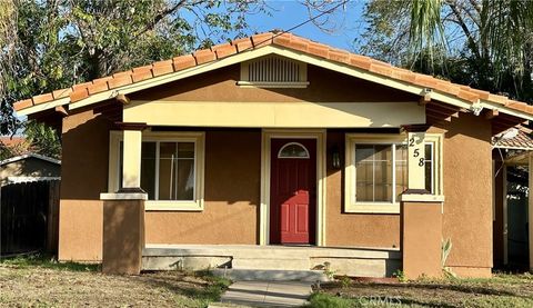 258 W 24th San Bernardino CA 92405